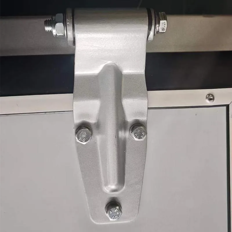 Durų vyriai sunkvežimiui